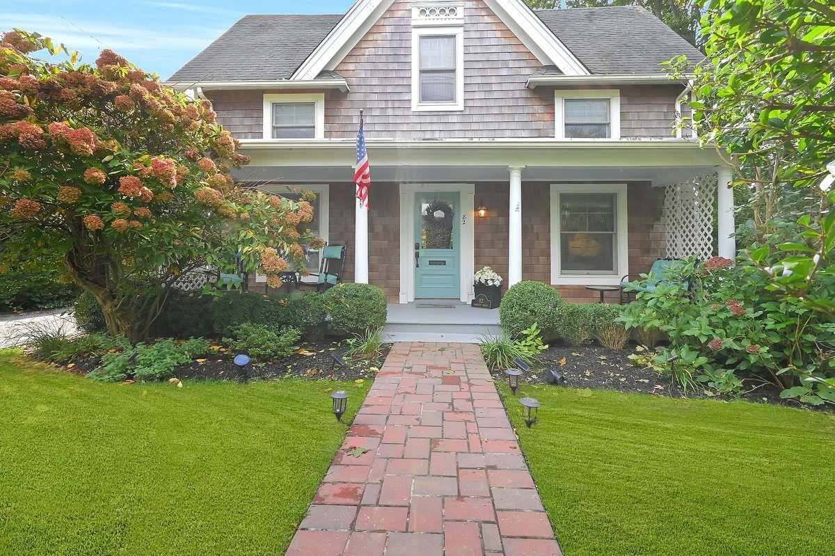 82 PROSPECT ST, Southampton, NY 11968 Town & Country Real Estate