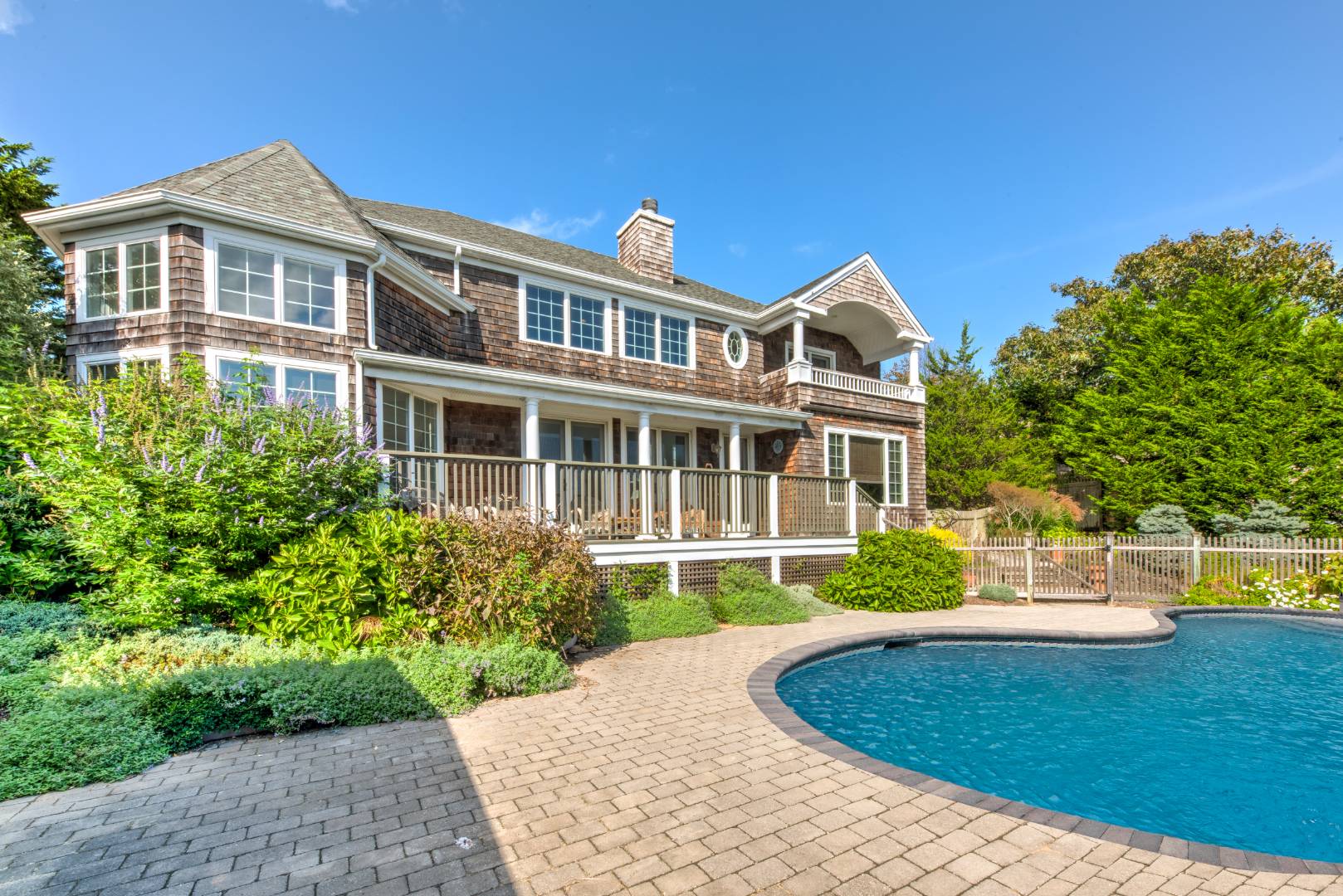 55 Cliff Road, Amagansett, NY 11930 Town & Country Real Estate