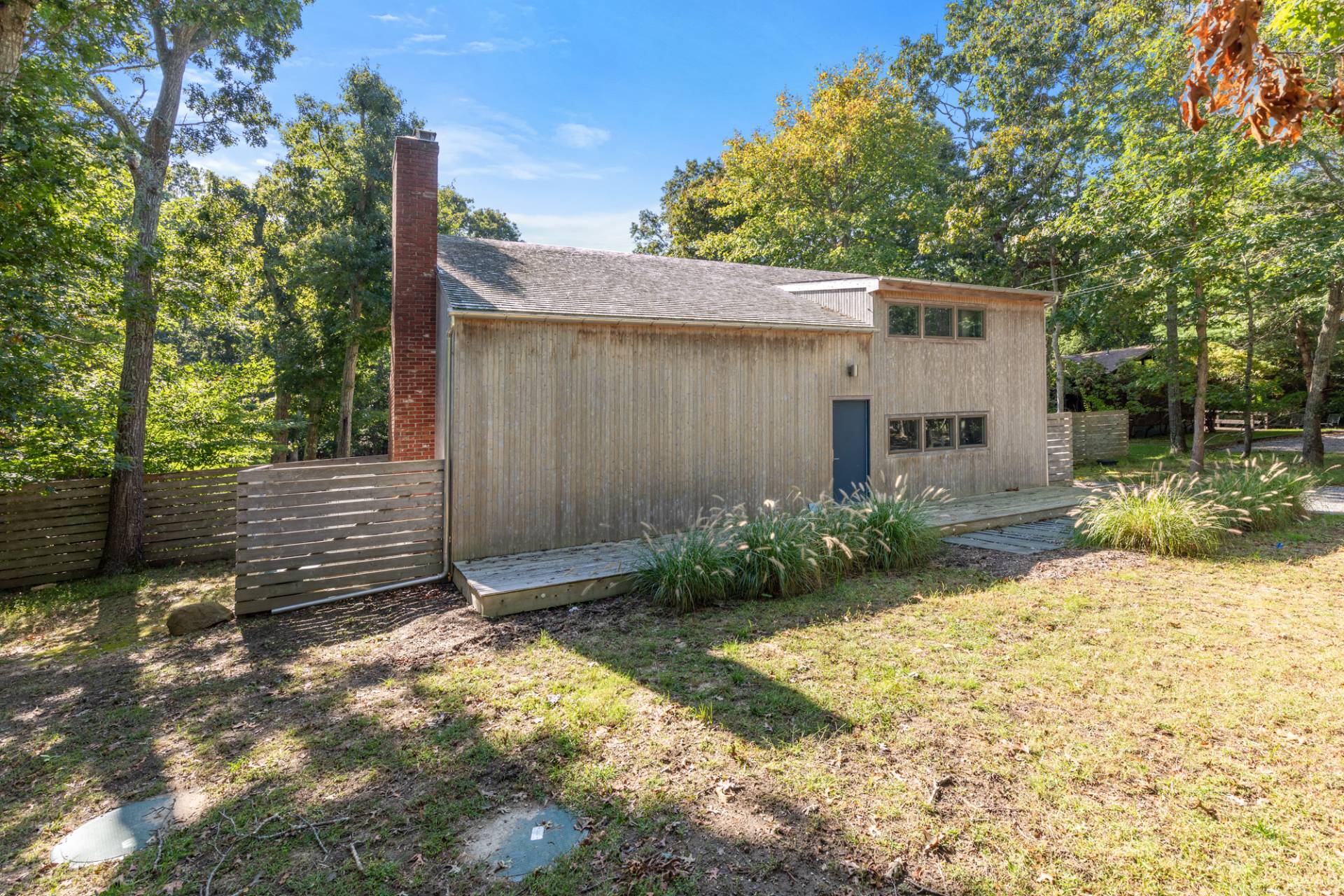 34 Runnymede Dr, East Hampton, NY 11937