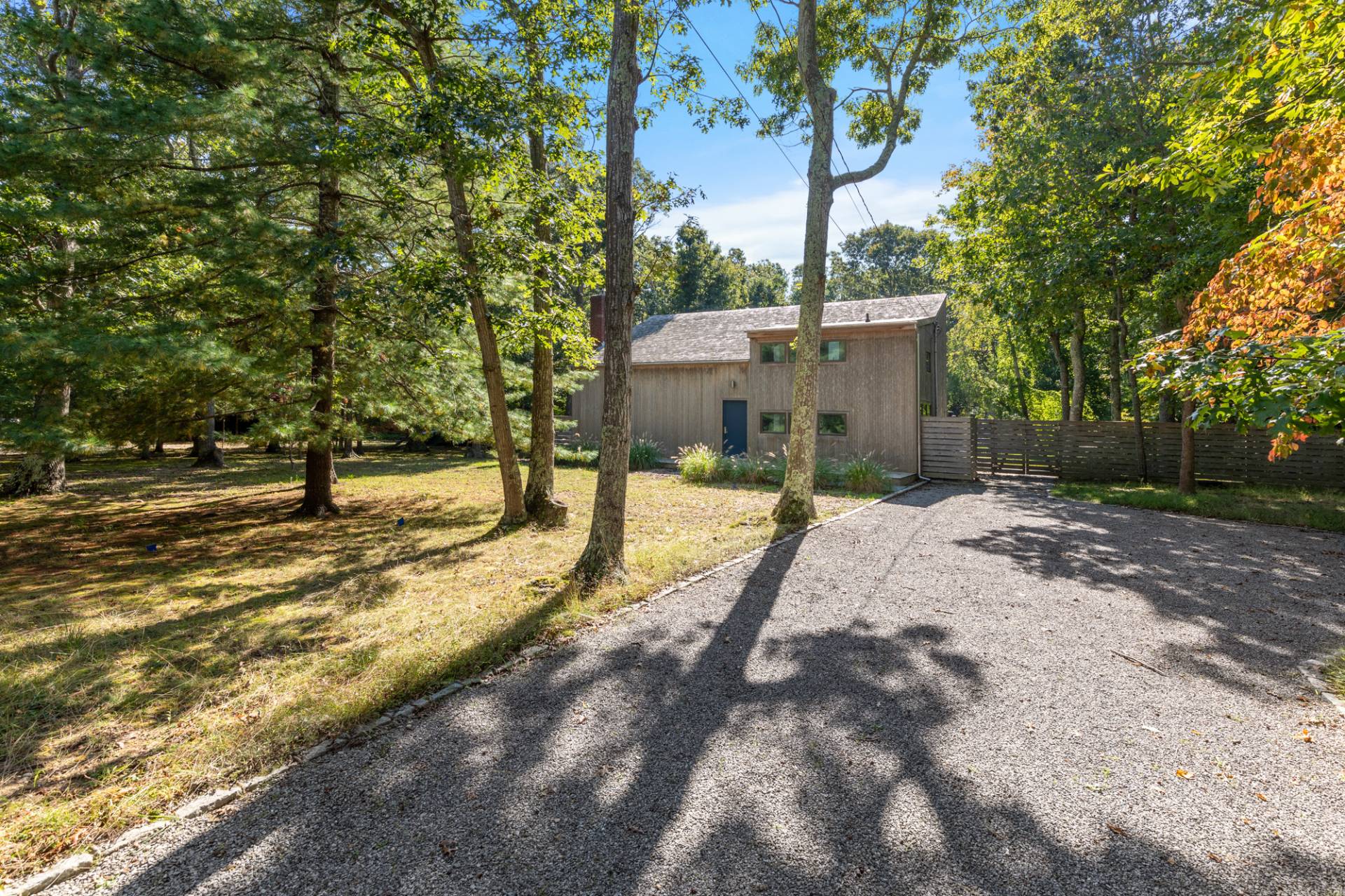 34 Runnymede Dr, East Hampton, NY 11937