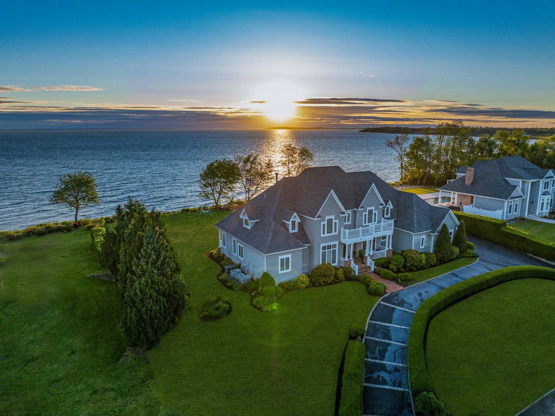 Grandview Drive, Orient