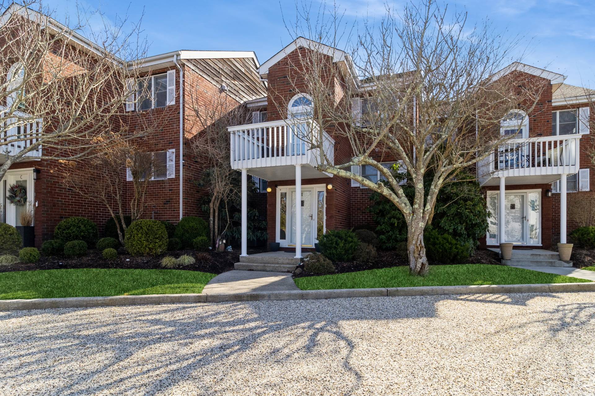 Library Avenue, Westhampton Beach