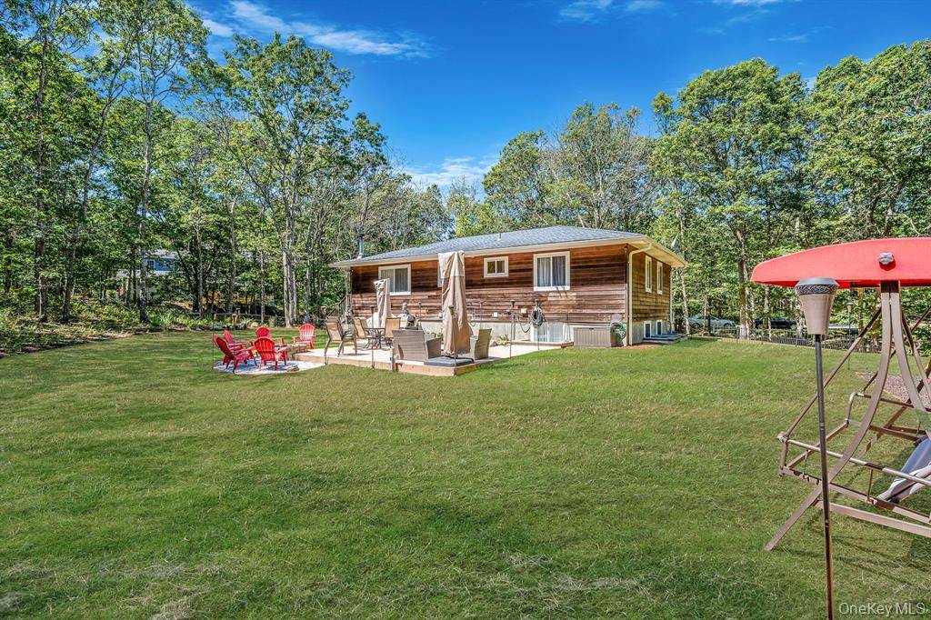 Hampton Bays, New York, 11946, United States, 5 Bedrooms Bedrooms, ,2.5 BathroomsBathrooms,Residential,For Sale,1959991