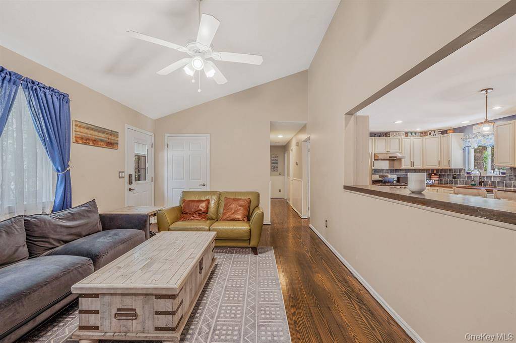 Hampton Bays, New York, 11946, United States, 5 Bedrooms Bedrooms, ,2.5 BathroomsBathrooms,Residential,For Sale,1959991