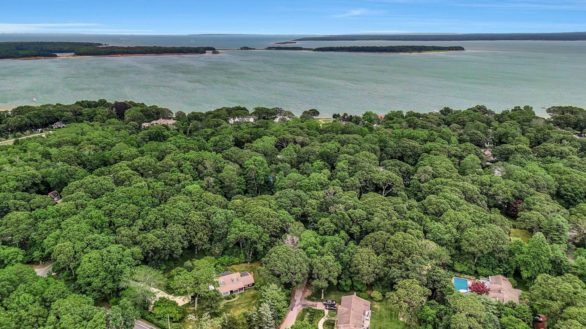 HAWTHORNE AVE, Sag Harbor